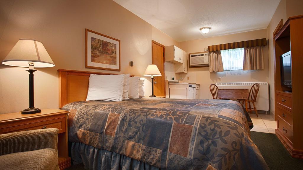 U-Bar Motel Canistota Bagian luar foto